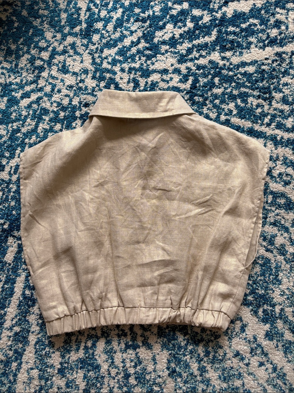 Hevron Short Button-Front Linen Crop Top - Picture 3 of 7